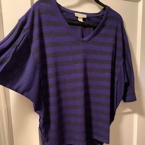 Women’s mid sleeve bat wing top